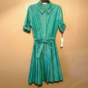 NWT— Calvin Klein 100% cotton knee length dress size 10